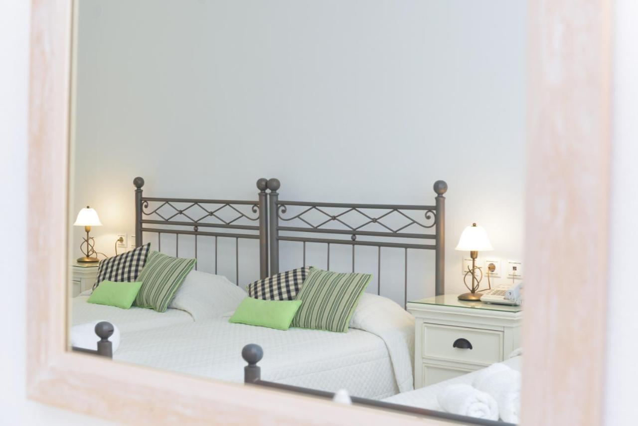 Hotel Efrosini Platis Gialos  Extérieur photo